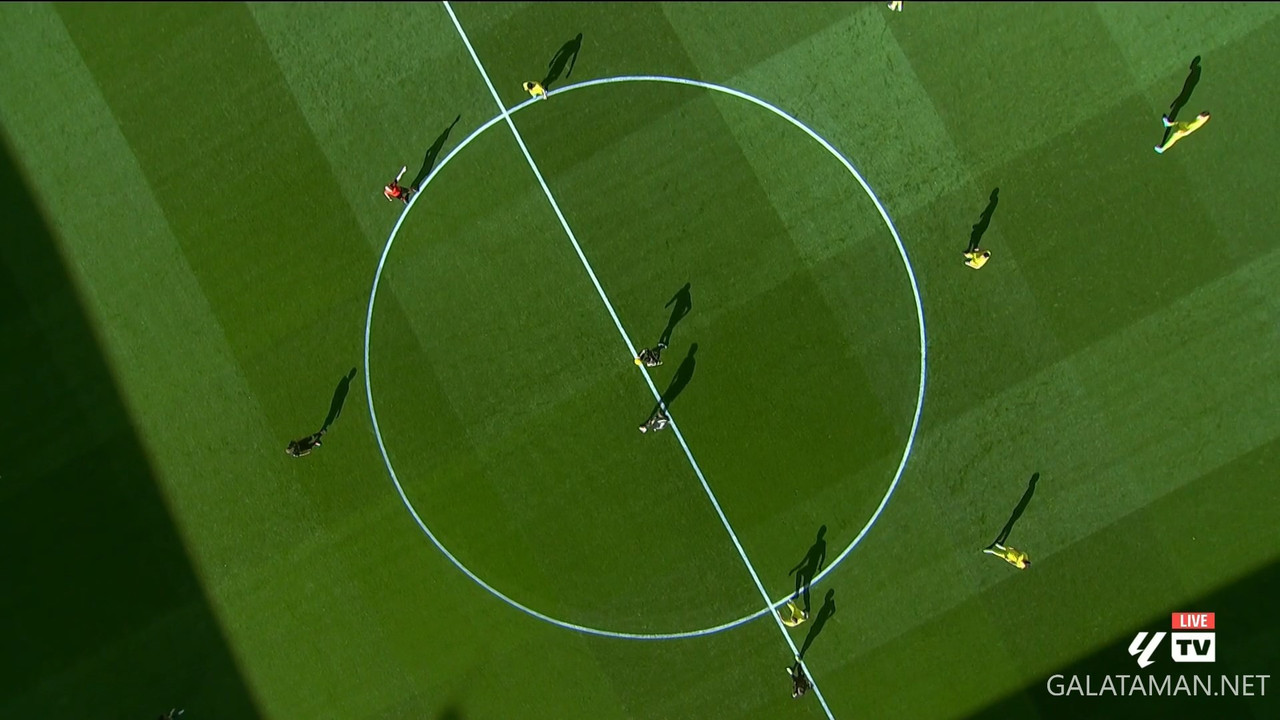 [Image: 02-04-12-55-02-La-Liga-TV-FHD-Villarreal...18-190.jpg]