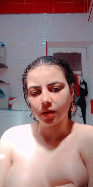 video-2022-05-18-02-21-53-mp4-18000.jpg