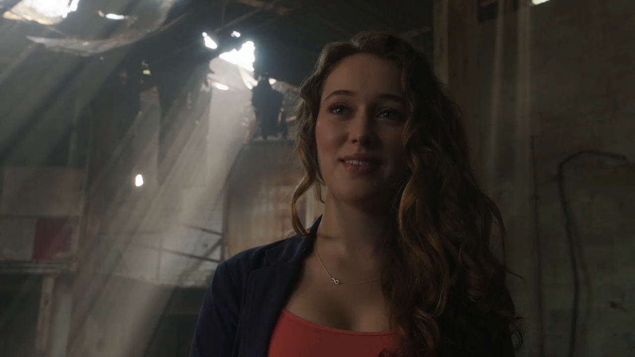 Into the Storm 2014 BluRay [Hindi + English] 480p 720p ESub Screenshot