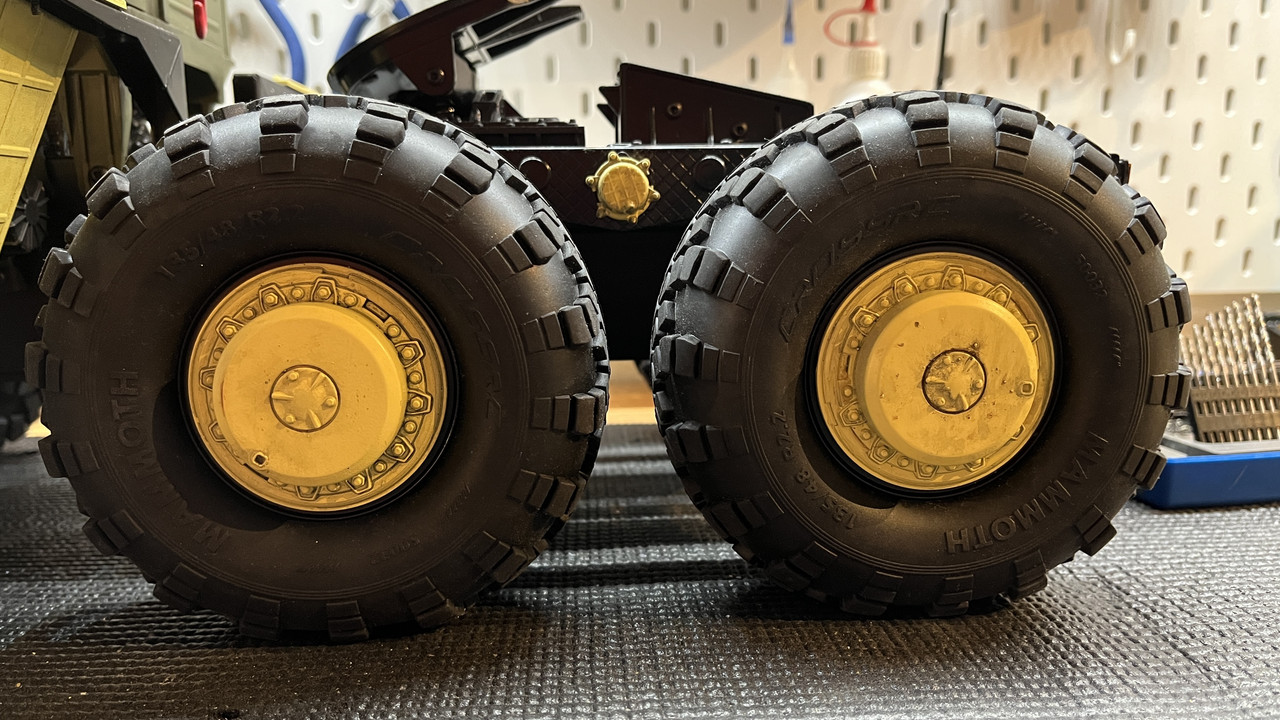 D5F4AA28-9E94-4016-848D-E48B0EC288A1