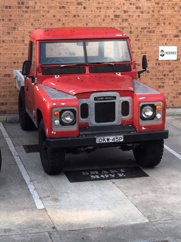 Land Rover Rnh873 45087123 504556623357262 2328033971360759808 n — Postimages