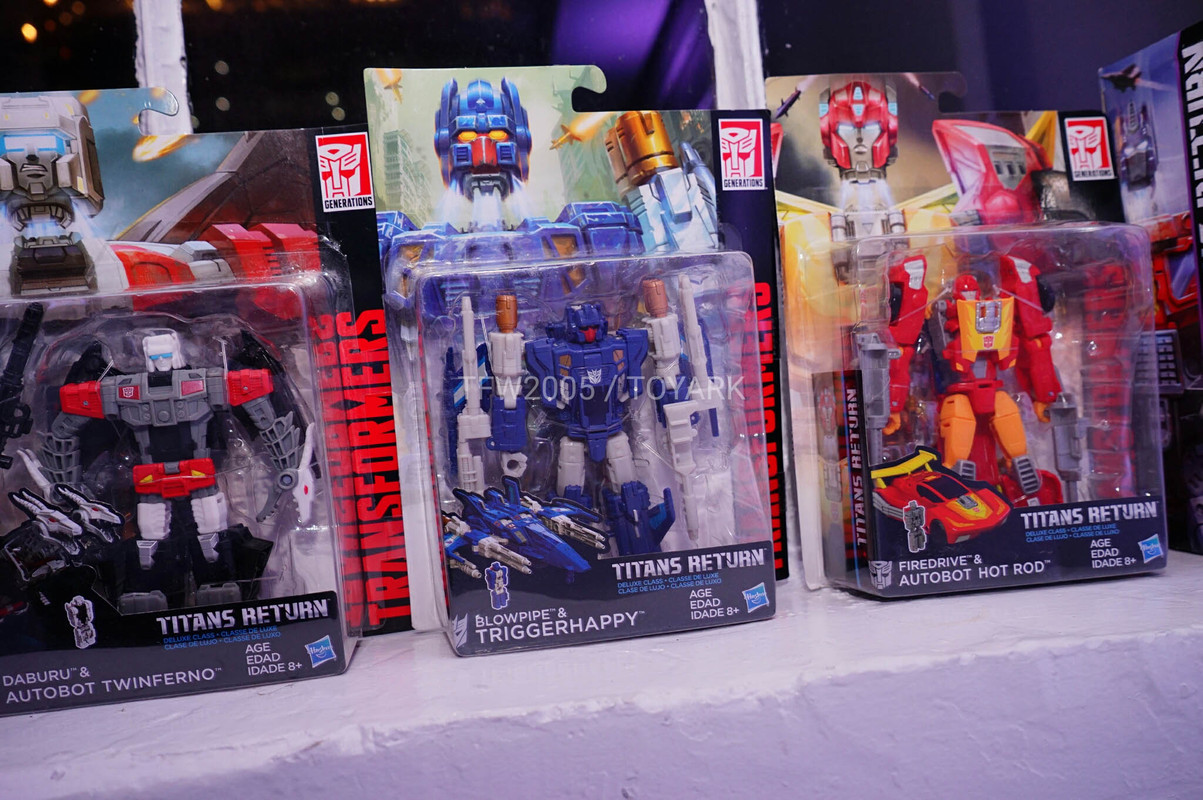 NYCC2016-Titans-Return-083