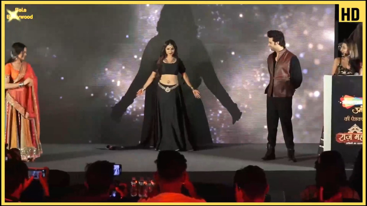 Ridhima tiwari sexy open anvel show.mkv_snapshot_01.40.426