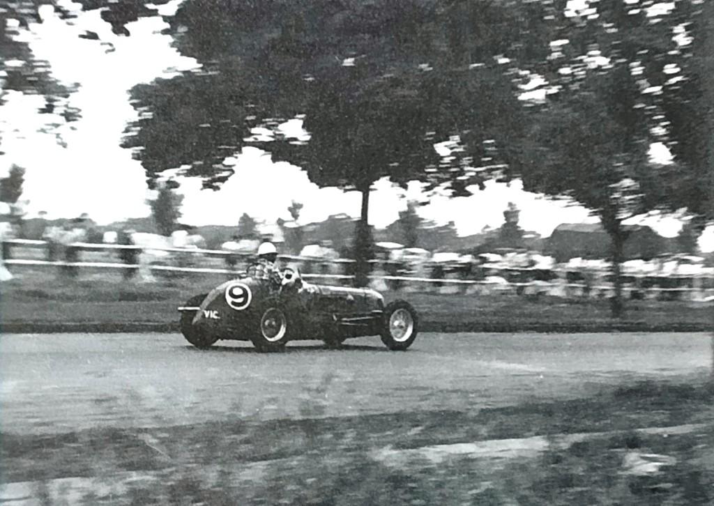 1953-Albert-Park-AGP-Mc-Kinnon-TNF.jpg