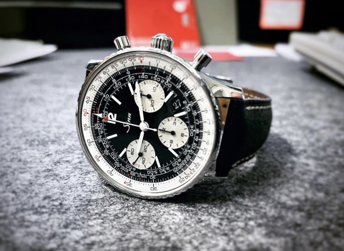 6E273BB2-5F46-4C09-8FD1-13E3622AE2AF