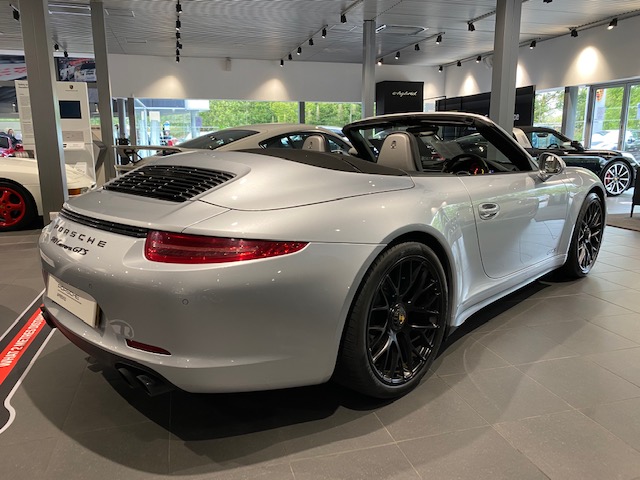 ED50CBB1-1D71-468A-A323-4D79FBB6398B