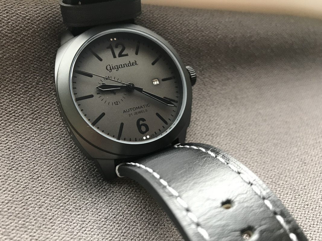 1EEE3744-8B49-43BB-9BA6-C8976959E4B7