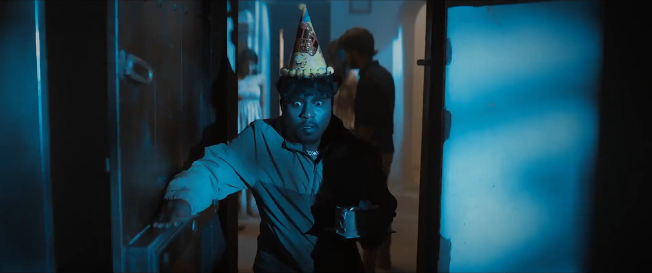 Dark Giant 2026 WebRip [Tamil] 480p 720p ESub Screenshot