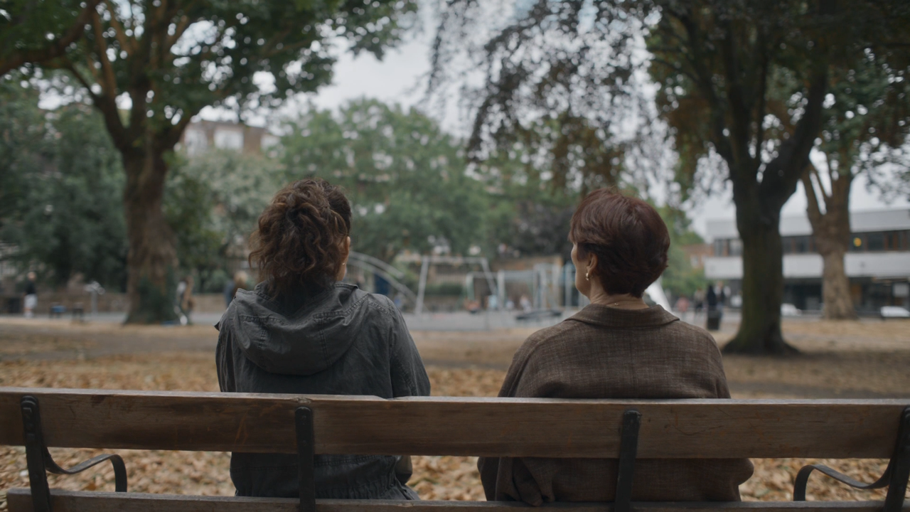 Killing.Eve.2x01.Sai.come.sbarazzarti.di.un.cadavere.ITA.ENG.108