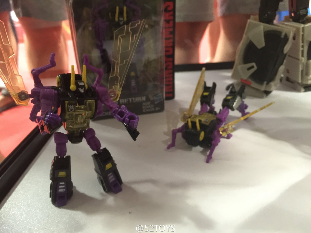 CybertronCon-Booth-004