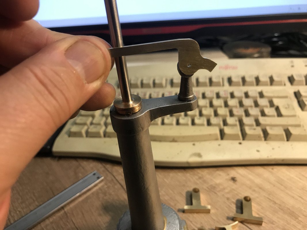 C79C1C4F-AD30-4BE1-A824-780F499FF218