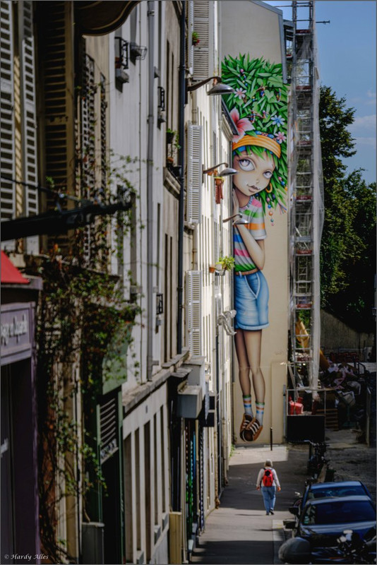 XT5B8420 2025 Paris 1 B LR ERWZ FB