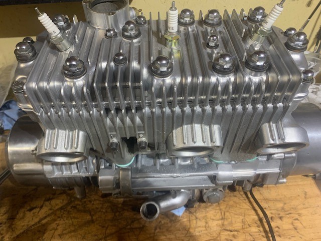 Suzi gt750 engine  feb 2025