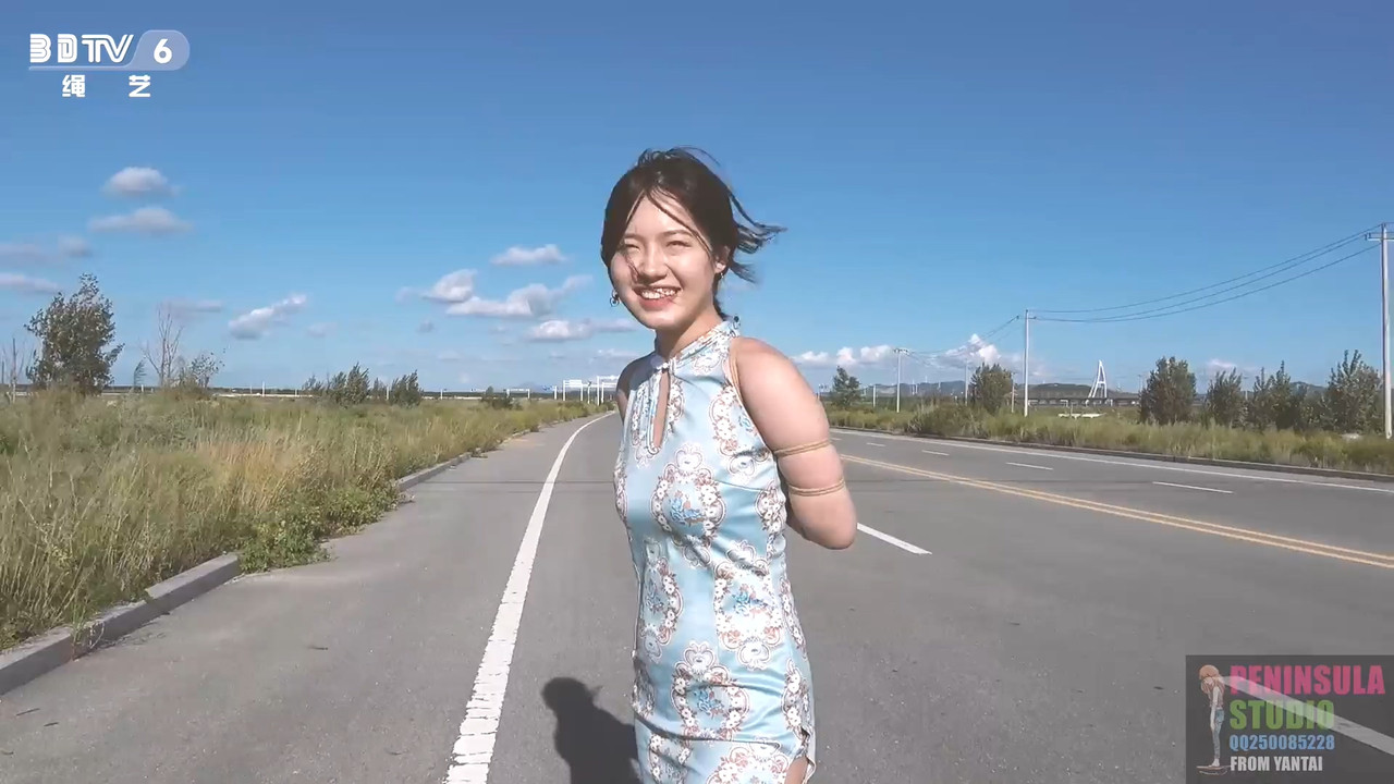 半岛束艺 海语227国道五花霸气散步，怒脱鞋光脚走路.mp4_20190928_073231.803