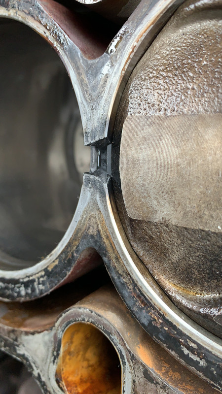 601580CC-C3F6-4DD6-B500-A67005E99063