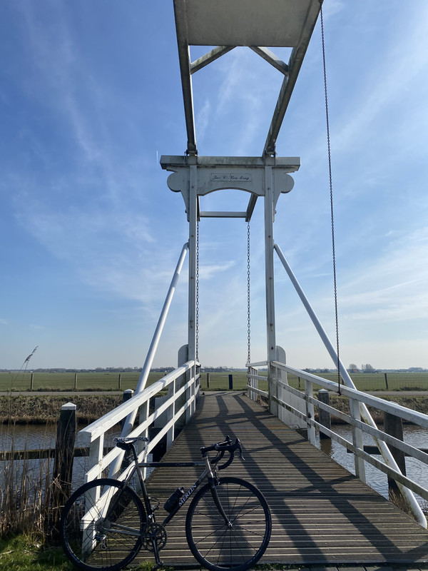 4BE9B28E-5412-4F85-9B0A-A553AEE0F755