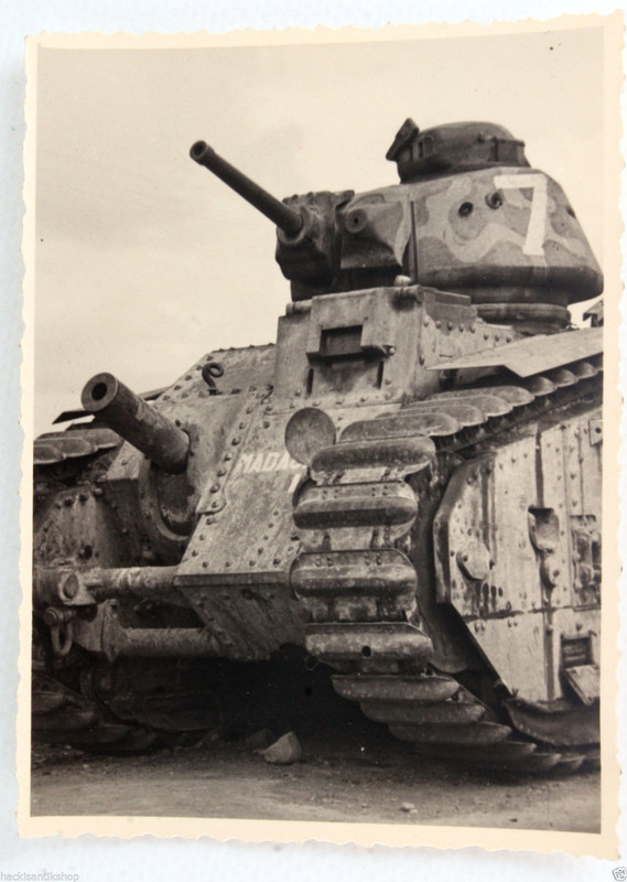 Foto Wehrmacht Beute Panzer Char 1B Turmnummer 7