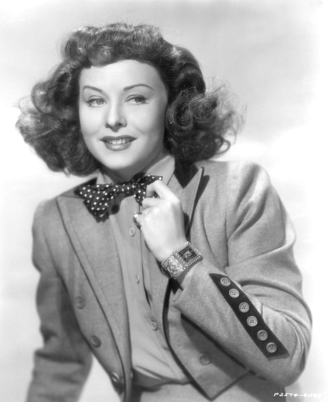 paulette_goddard_mb28