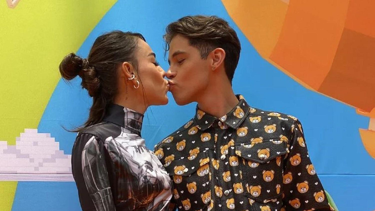 Alex Hoyer revela los planes de boda con Danna Paola