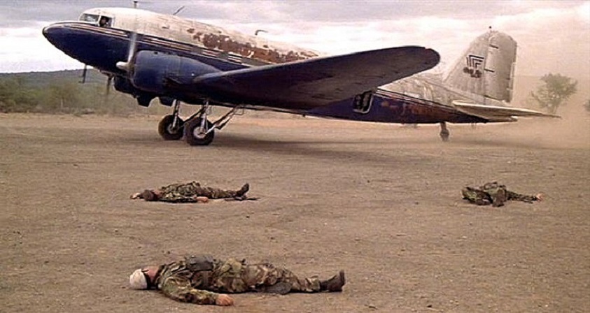 WHERE-EAGLES-DARE-C-47-1-A-FOTOR-2.jpg