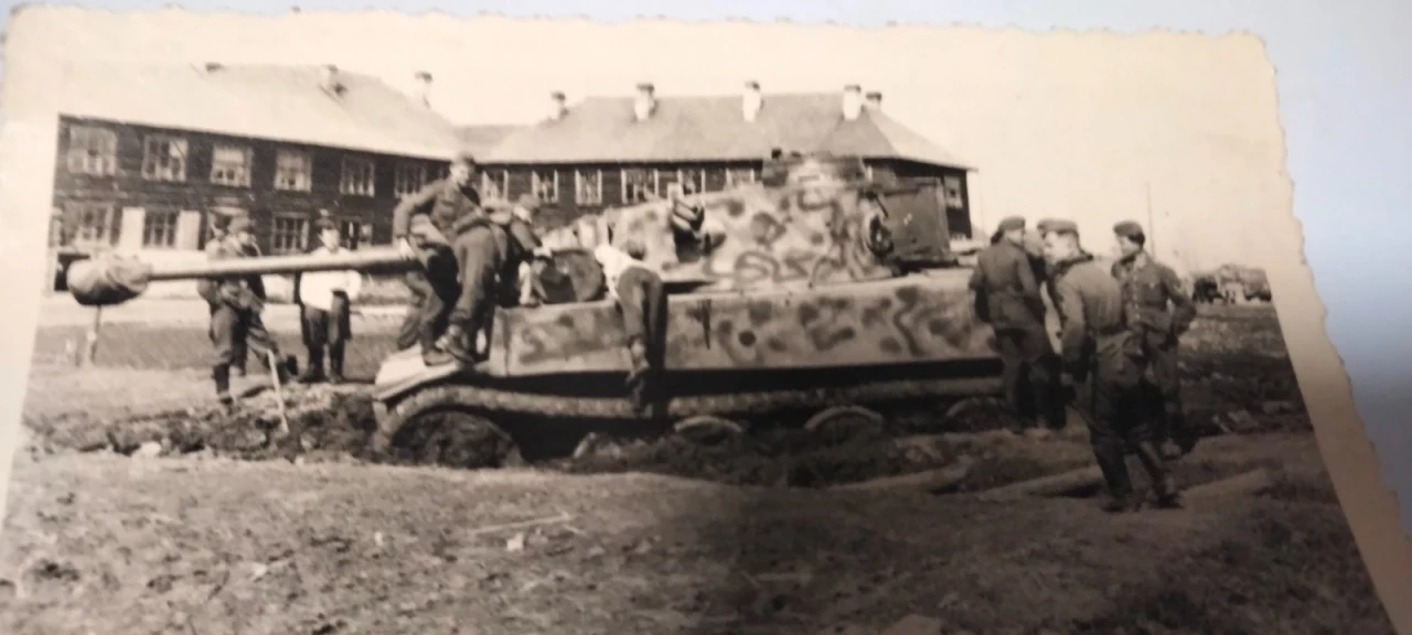 altes original Foto Russland 1944 WH Panzer VI Tiger SD KFZ 184 2 WK Wehrmacht