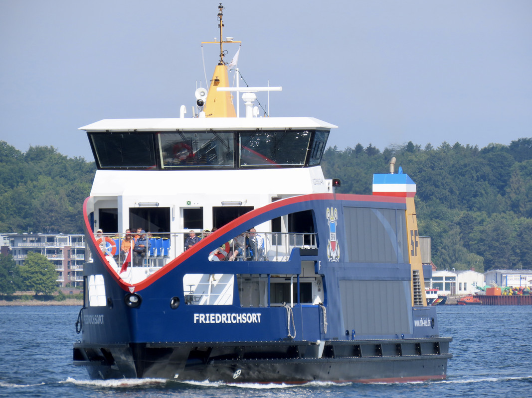 B3920654-B946-4B0B-A33F-10B443ACD263