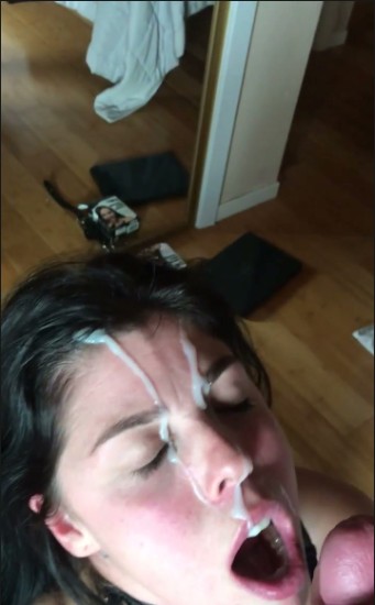 [Image: Cumshots20509032906.jpg]
