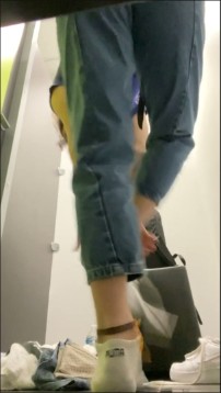 [Image: Voyeur39385124031.jpg]