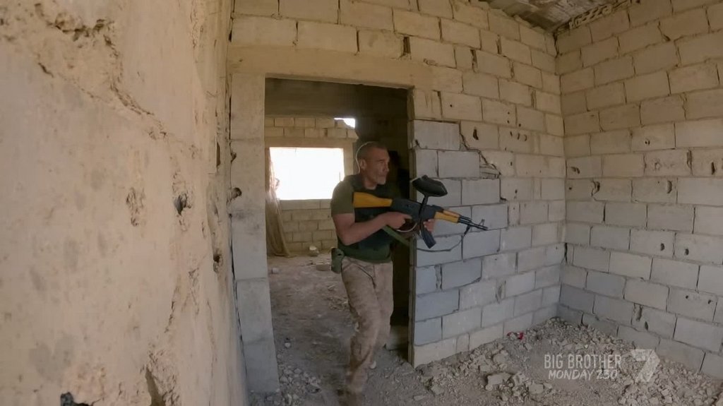 [Image: 95cpsk5olz1j.jpg]