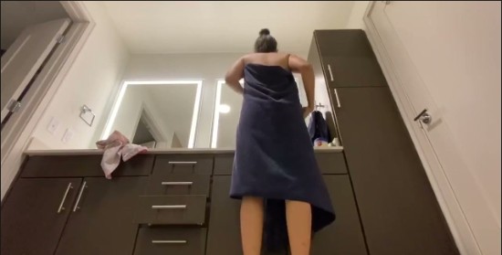 [Image: Voyeur58865102544.jpg]