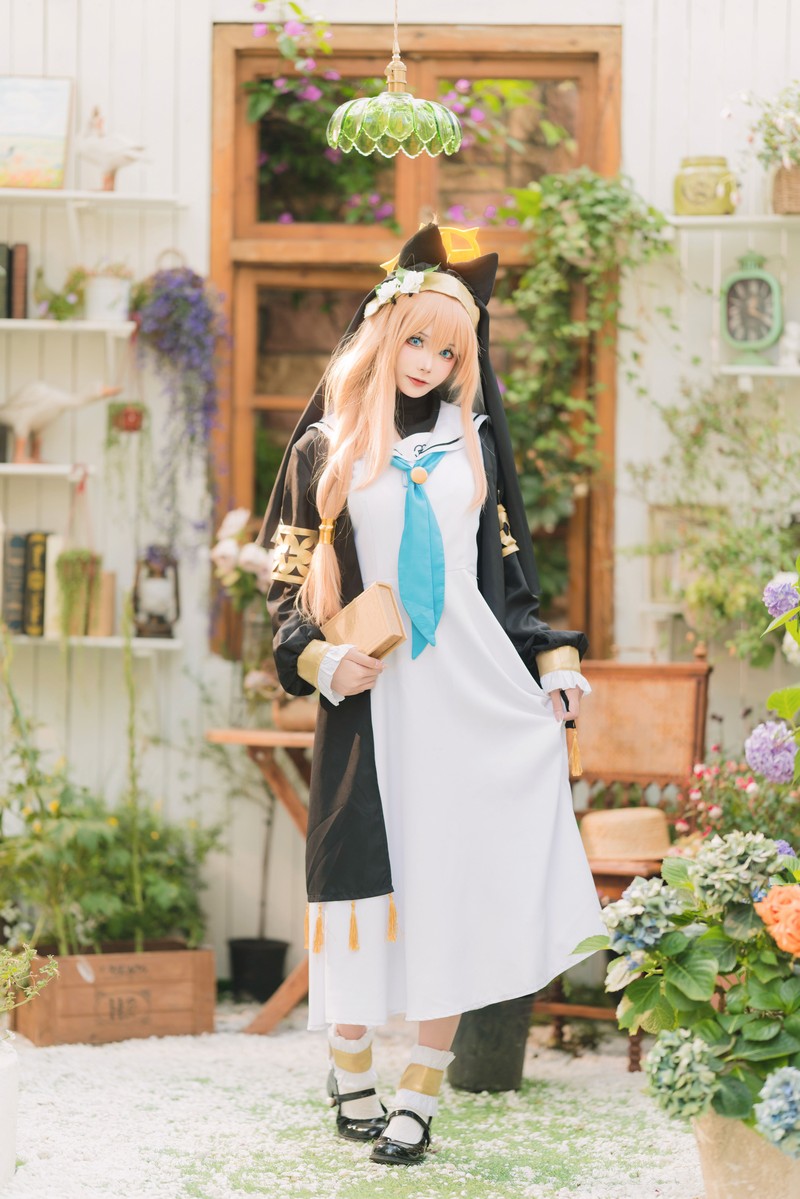 艾西Aiwest 碧蓝档案伊落玛丽修女Cosplay写真图集 修女主题高清图集 33P (98.4M)插图