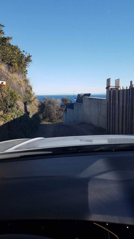 CCFADAFF-C438-4D27-BF19-FF70F072E602