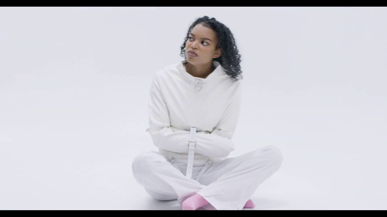 Jessenia Mills - Asylum (5)