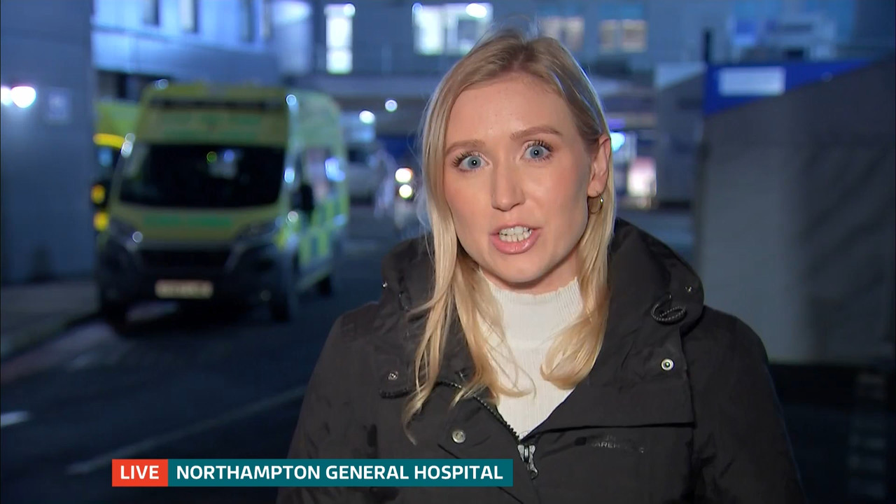 ITV Evening News_20221024_18301930.ts_snapshot_00.45.38.944