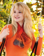 Annie-s-It-s-So-Easy-Crochet-Fashions-Accessories-2013-27
