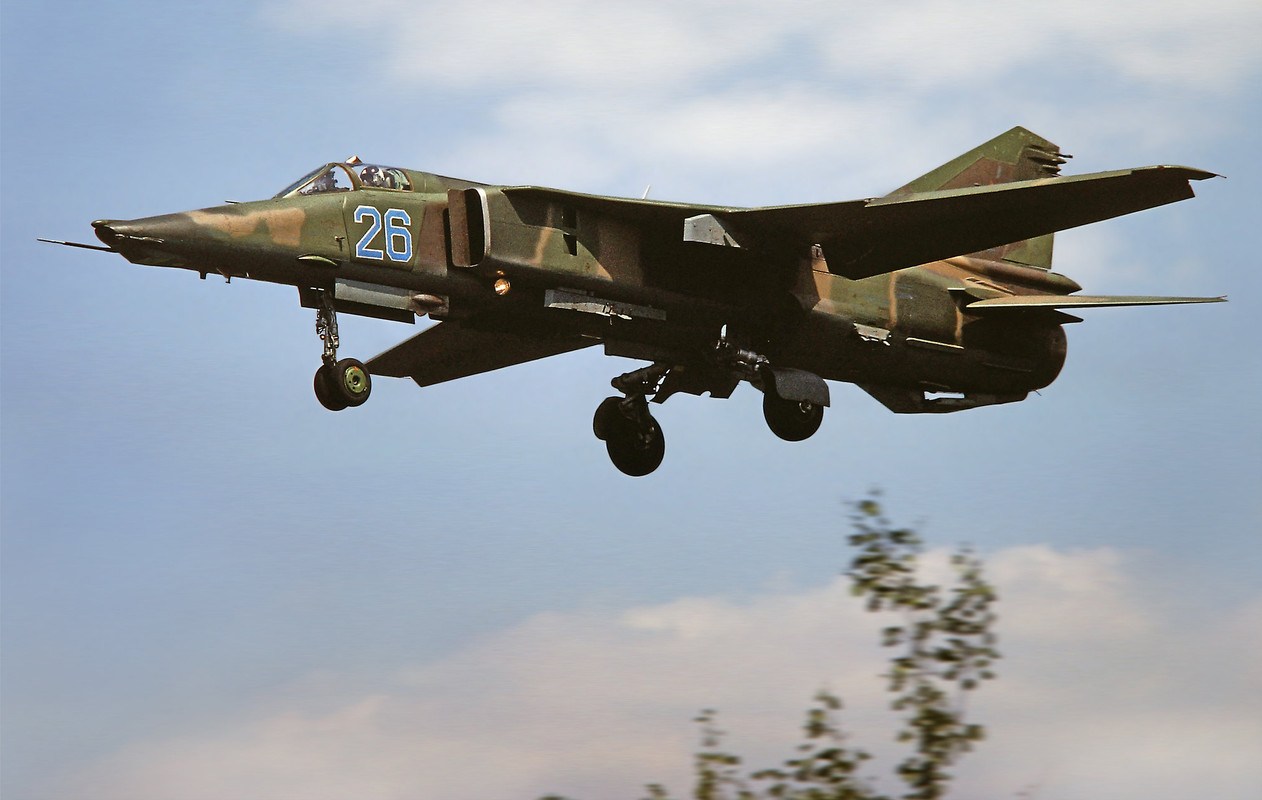 559 APIB Mig-27K 26 Blue_76802643375_SUmmer 1992