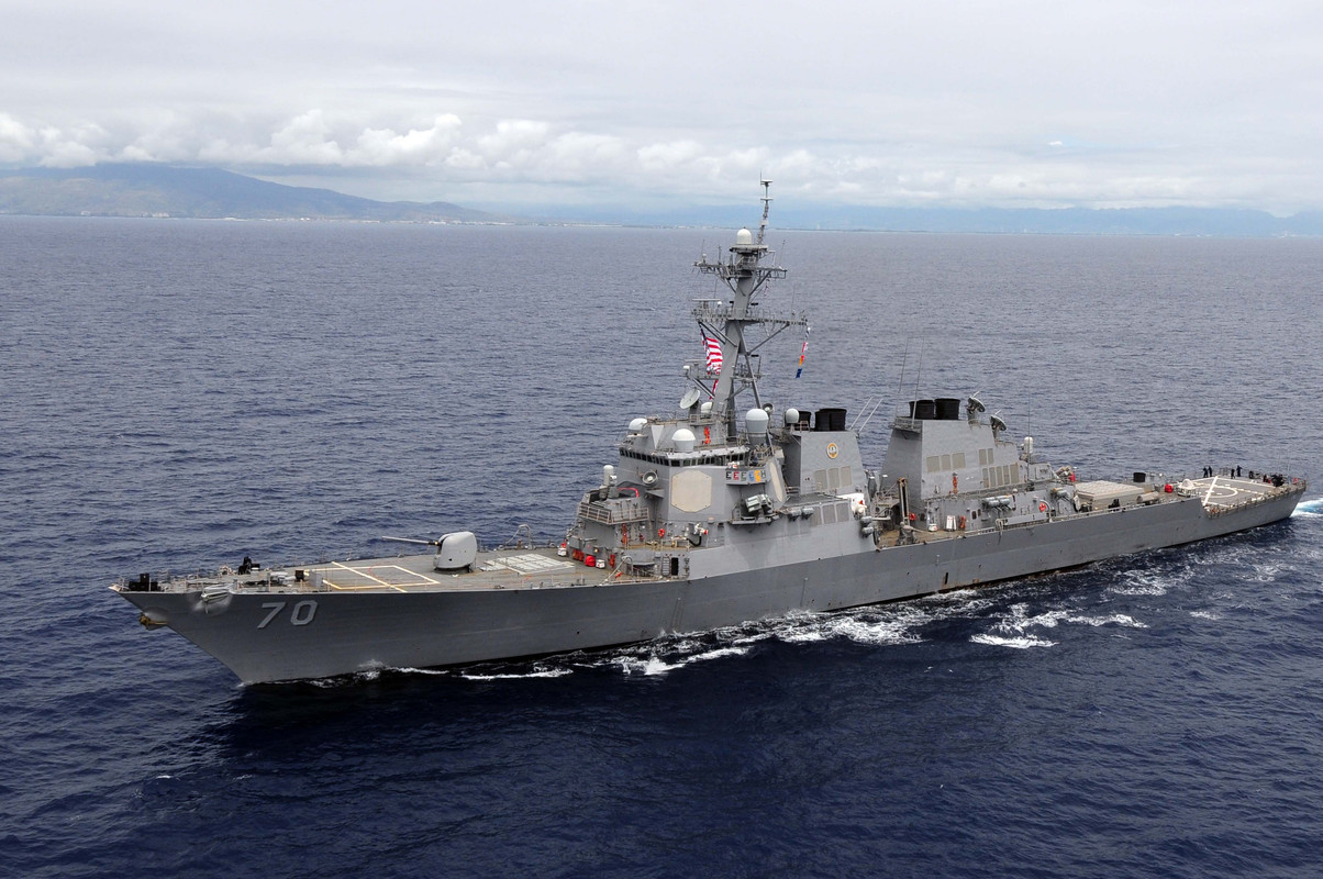 Flickr_-_Official_U.S._Navy_Imagery_-_USS_Hopper