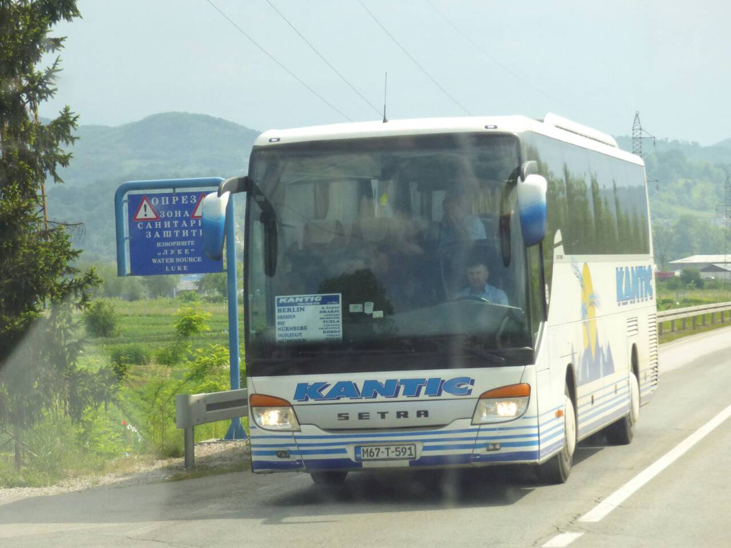 IMG-929a32d1d2b44a31b171ad46ecdfdcd9-V