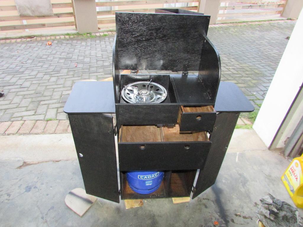 Kitchen Cupboards before fitting (8)