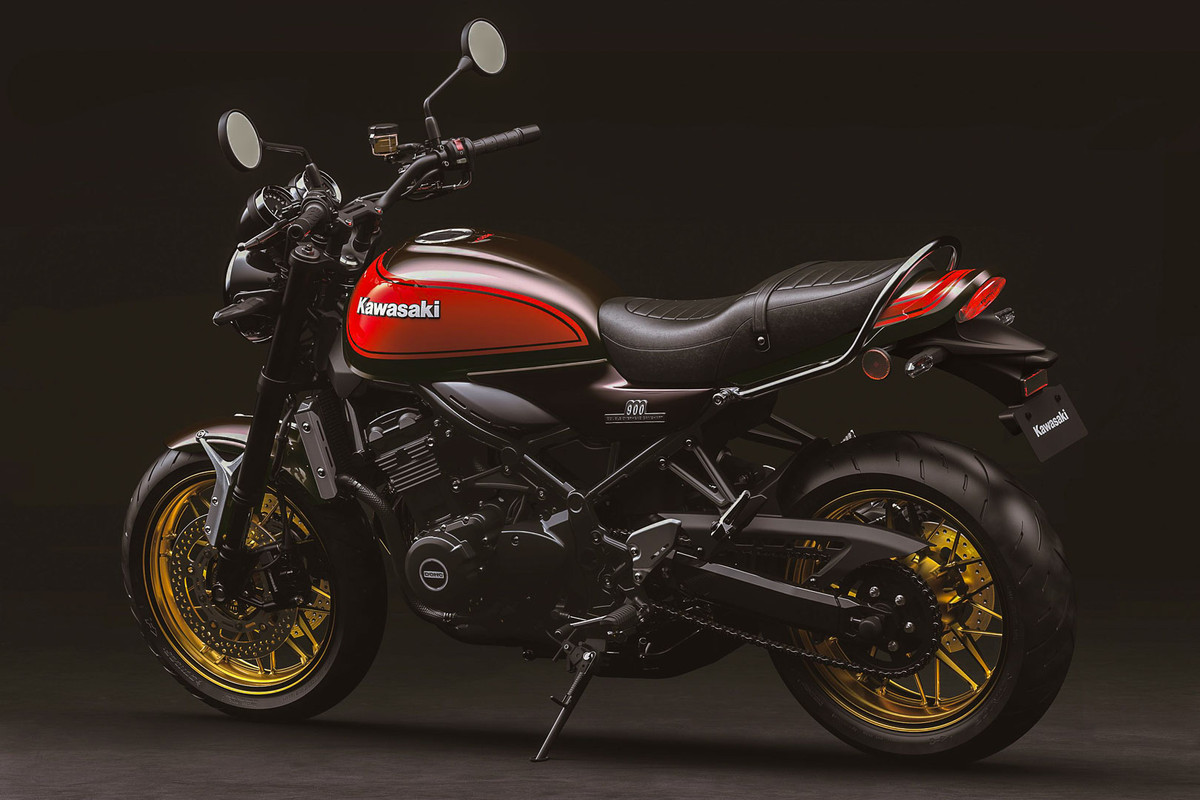 Мотоциклы Kawasaki Z900/Z900R S50th Anniversary Edition 2022