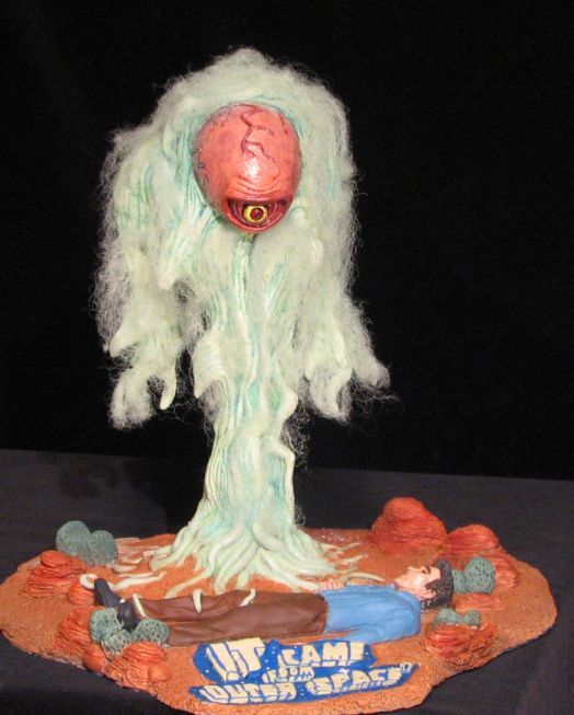 GEOMETRIC DESIGNS XENOMORPH (6)