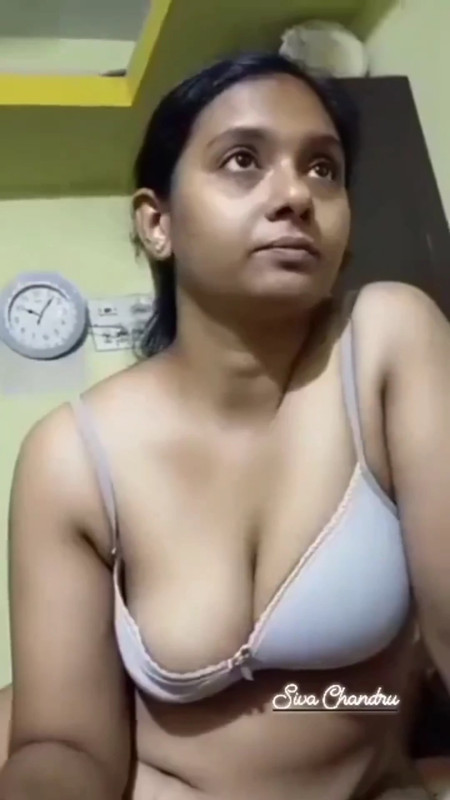 tamil babe big breasts shaking while giving handjon mp4 snapshot 00 00 319