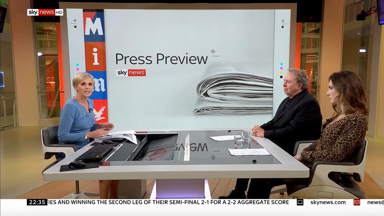 24 January - 22.00.00 - Sky News At 10. Anna Botting with the ma