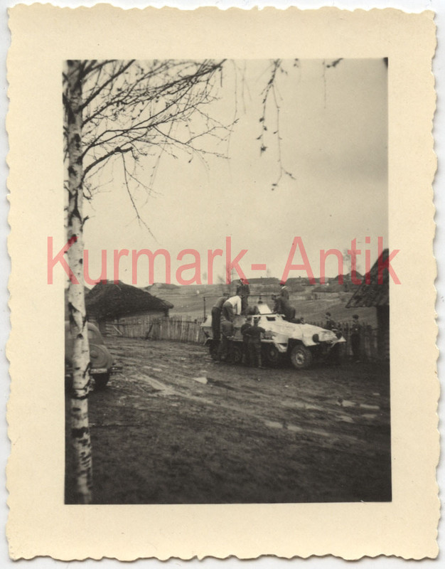 Foto Wehrmacht Panzer Halbkette Spähwagen Funker