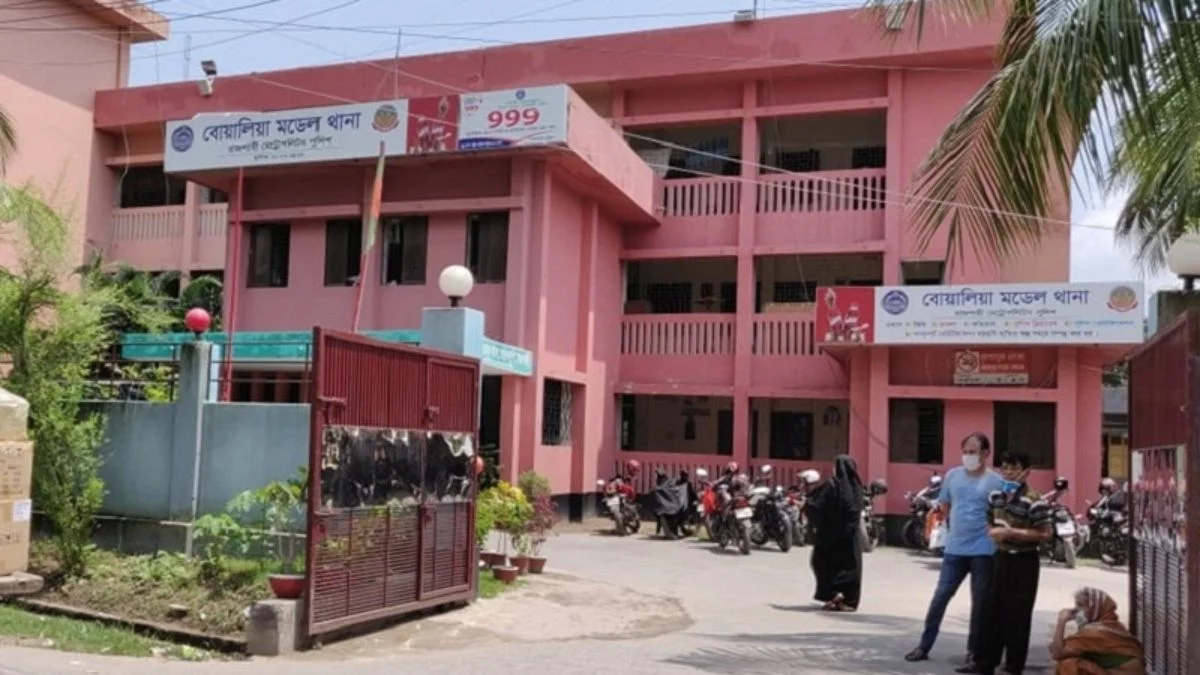 প্রধানমন্ত্রীর জনসভায় মোবাইল খোয়ালেন বিএনপির ৯ নেতাকর্মী