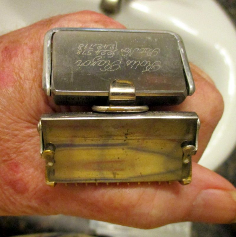 [Image: Henckels-Rolls01.jpg]