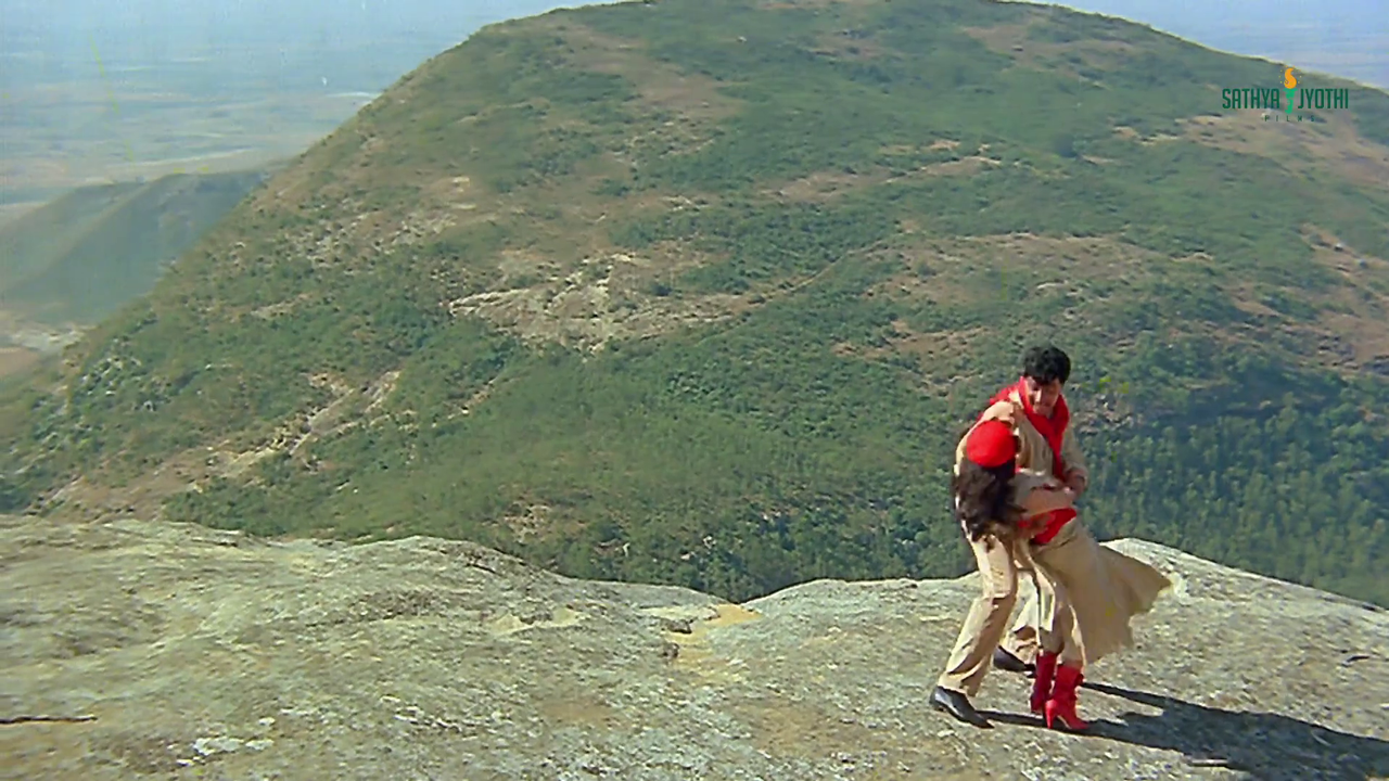 vlcsnap 2025 11 29 08h51m32s594