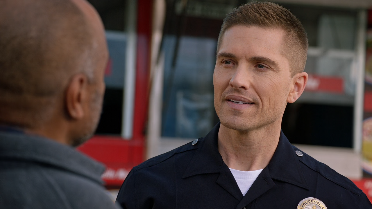 The.Rookie.S02E15.Hand-Off.1080p.10bit.AMZN.WEB-DL.AAC5.1.HEVC-Vyndros.mkv_snapshot_17.56_[2020.03.2