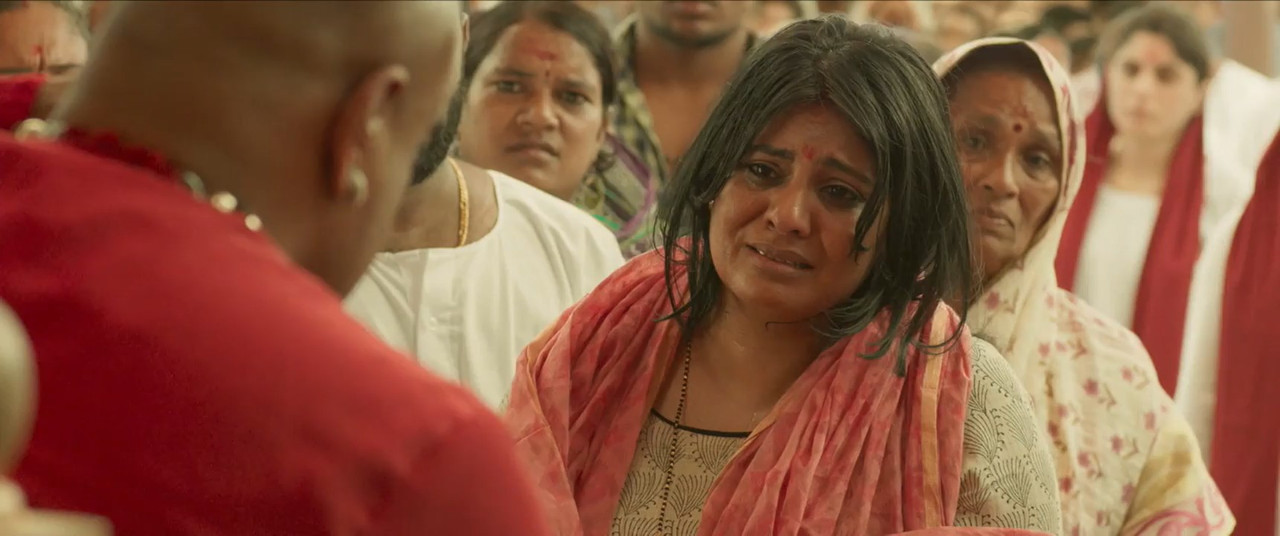Tiyaan 2017 WebRip [Tamil + Malayalam] 480p, 720p ESub Screenshot