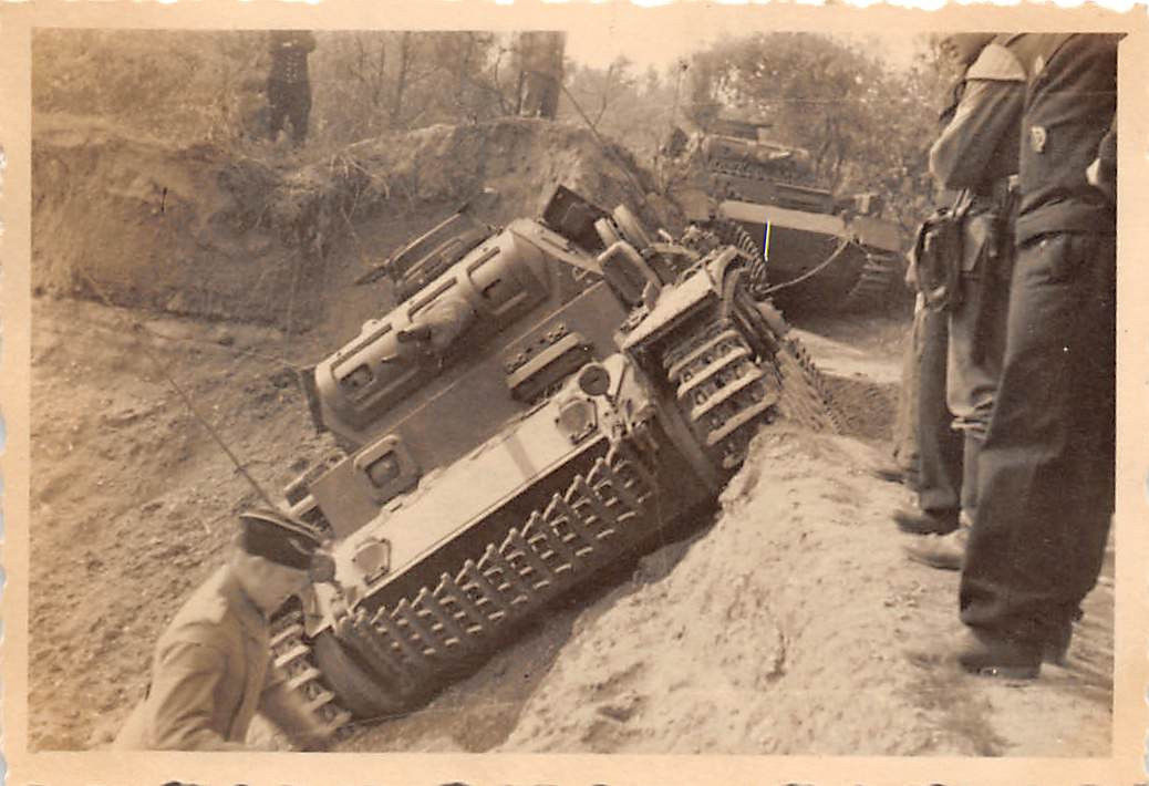 Panzer III bei Abschlepp - Übung bei Waldniel
